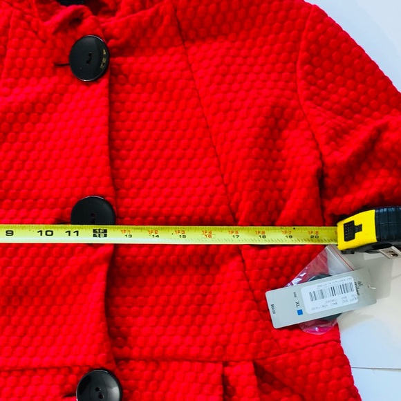 NWT Red Jacket. - Picture 4 of 5